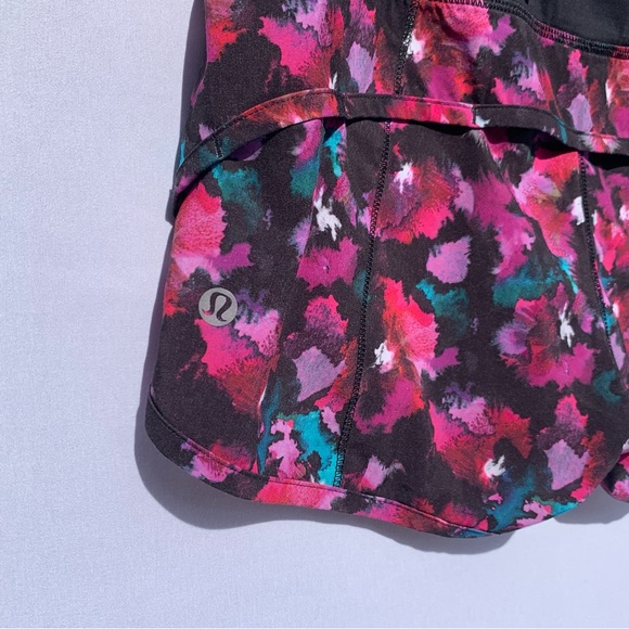 Lululemon Speed Short Mini Midnight Bloom Black Deep Fuchsia W7A19S NO LINER / 4 - Picture 3 of 14